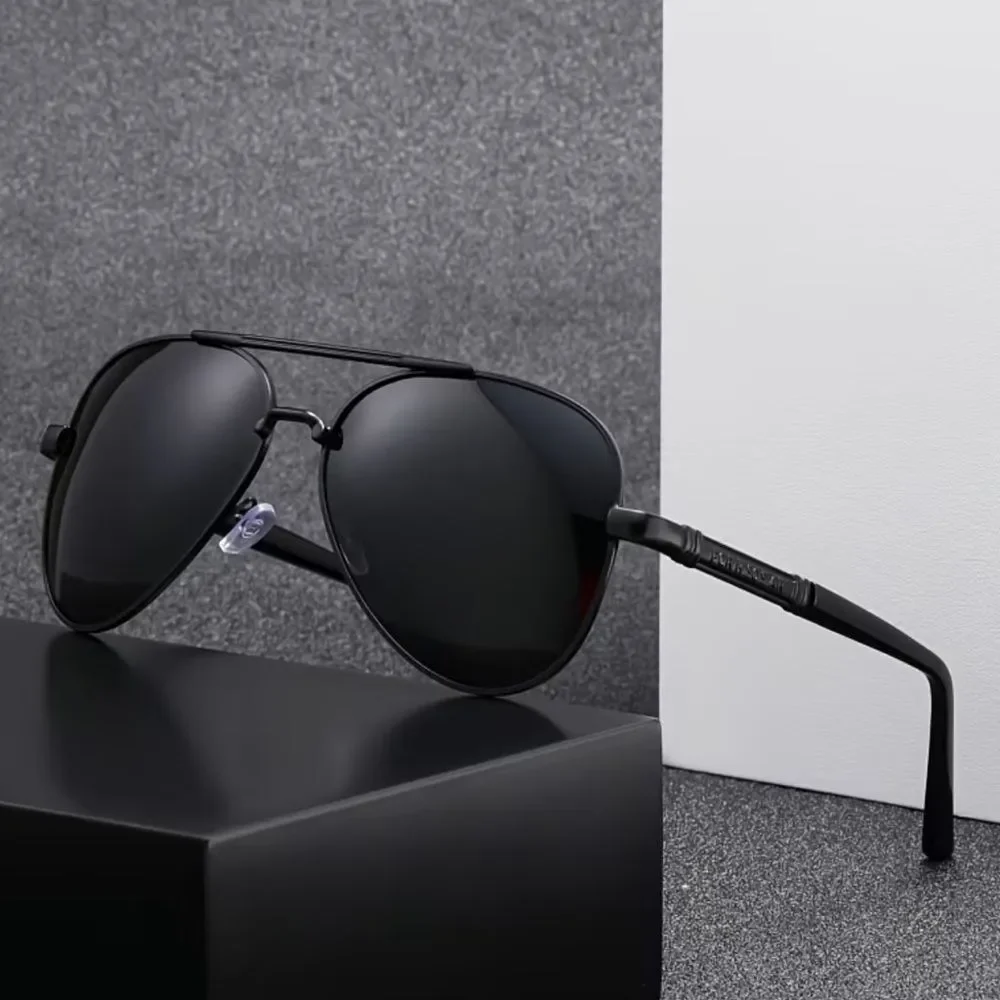 Men's Black Aviator Sunglasses - Classic Polarized Style